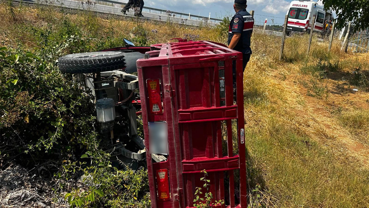 Bilecik’te elektrikli motosiklet tarlaya devrildi: 1 yaralı